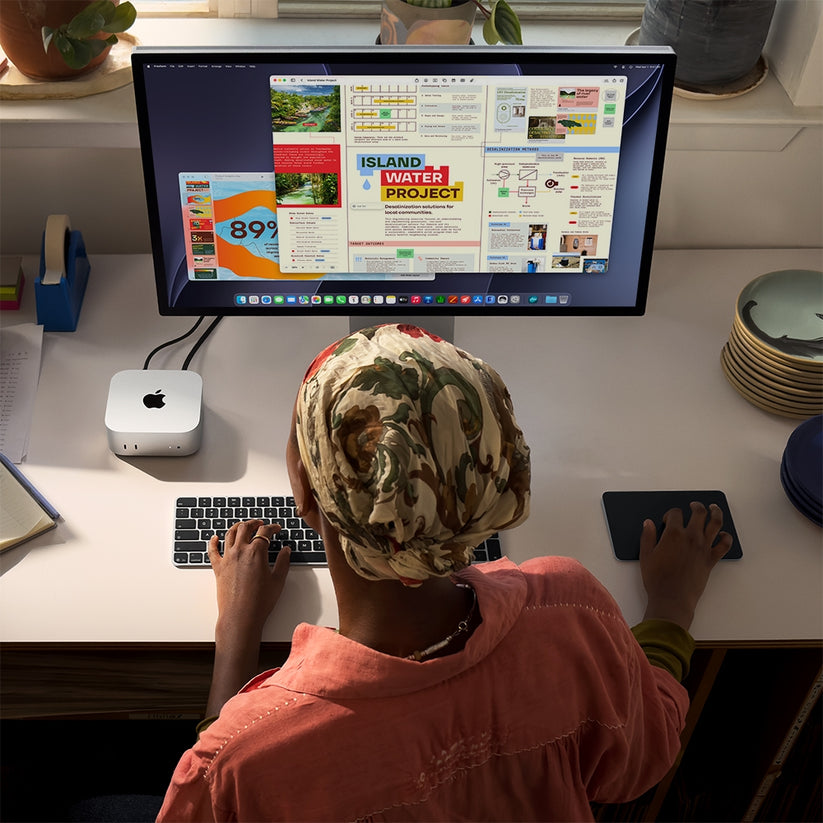 Mac_mini_M6_Silver_PDP_Image_Position_7__es-LA